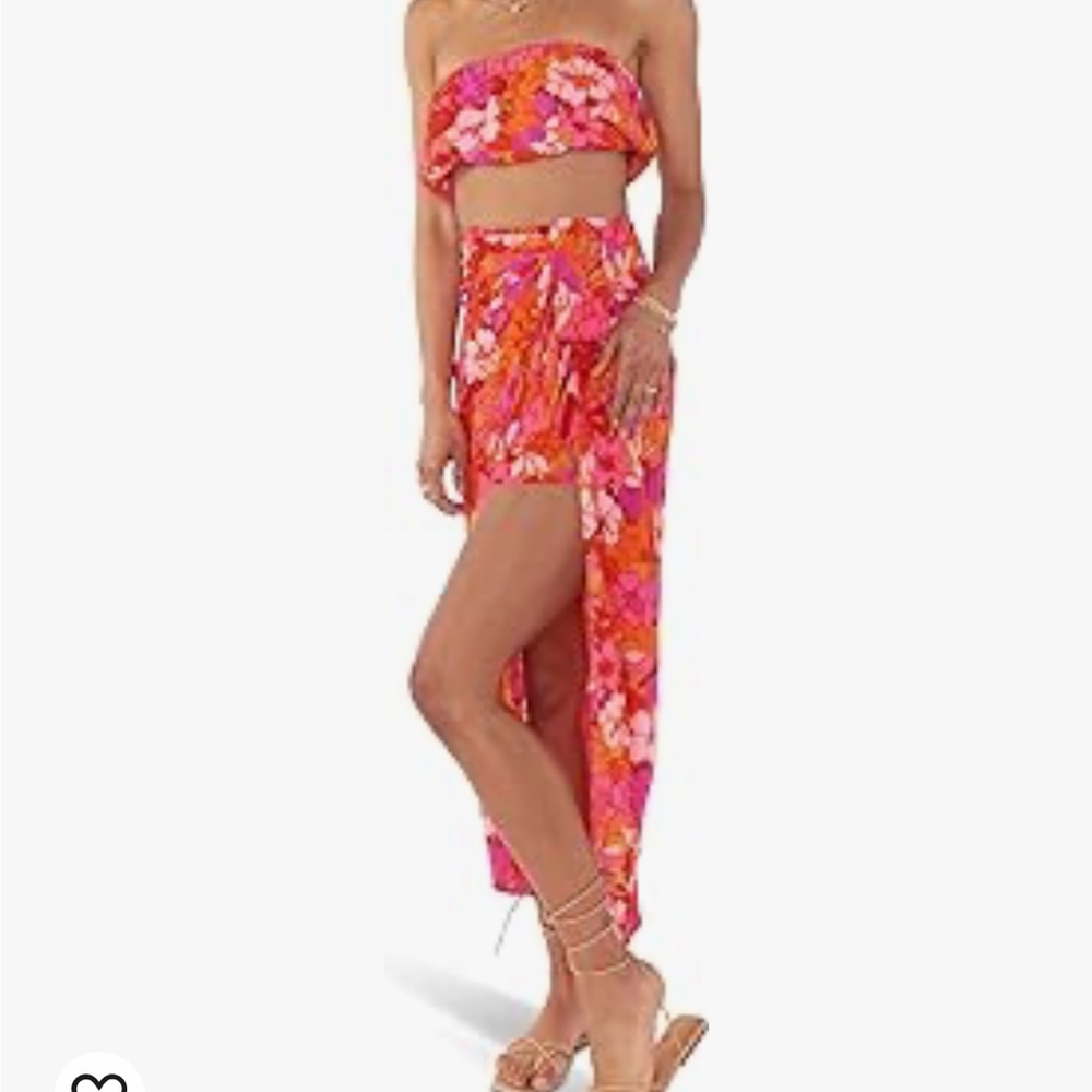 Show me your MuMu wrap me up skirt.